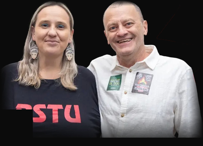 Profª Taty e Profº Marcus Sodré lado a lado, ela com uma camiseta do PSTU.